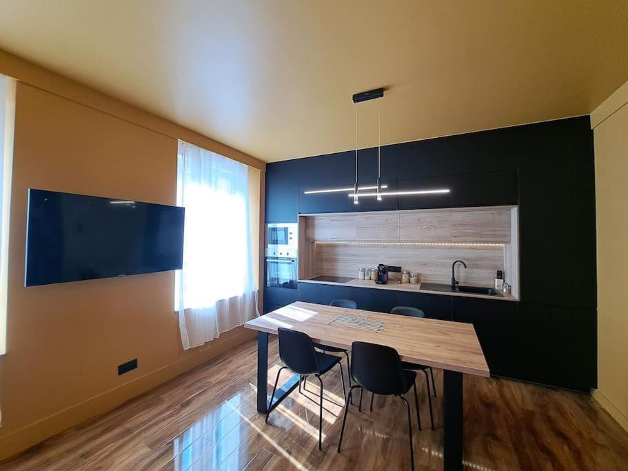 Apartament Geneve - Logement Fastueux Reims Zewnętrze zdjęcie